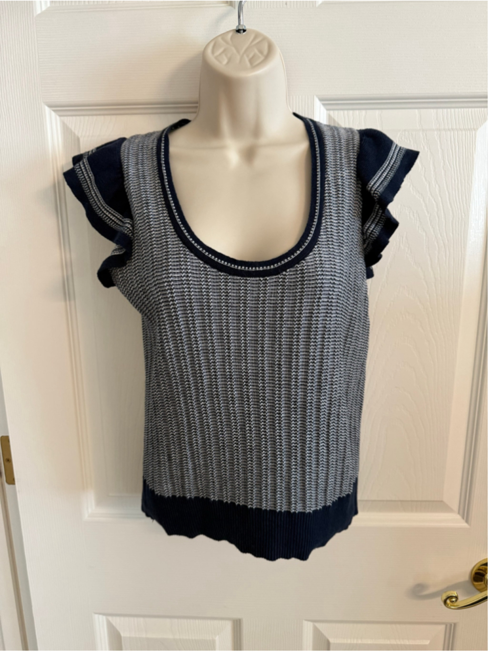 Old Navy Navy White Textured Flutter Sleeve Sweater Knit Top Size S